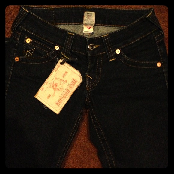 BUNDLED straight leg true's. 100% authentic