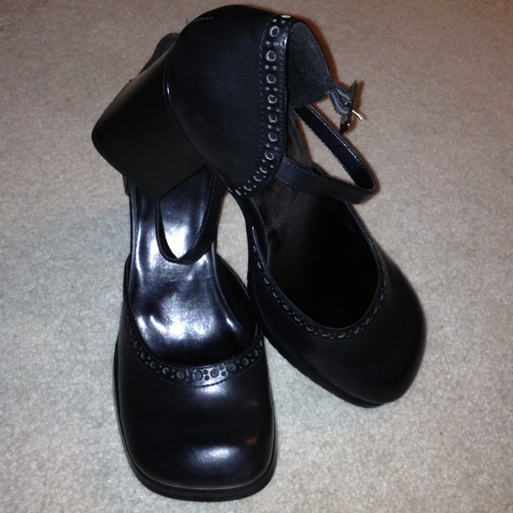 ✨SALE‼️NEW✨Black mary jane style pump👠