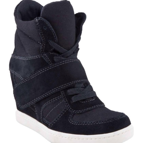 Zigi hidden platform