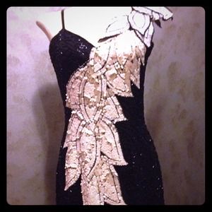 Black & White Vintage Dress (make me an offer)