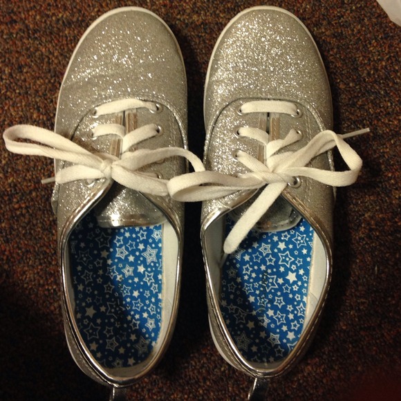 Sparkle sneakers