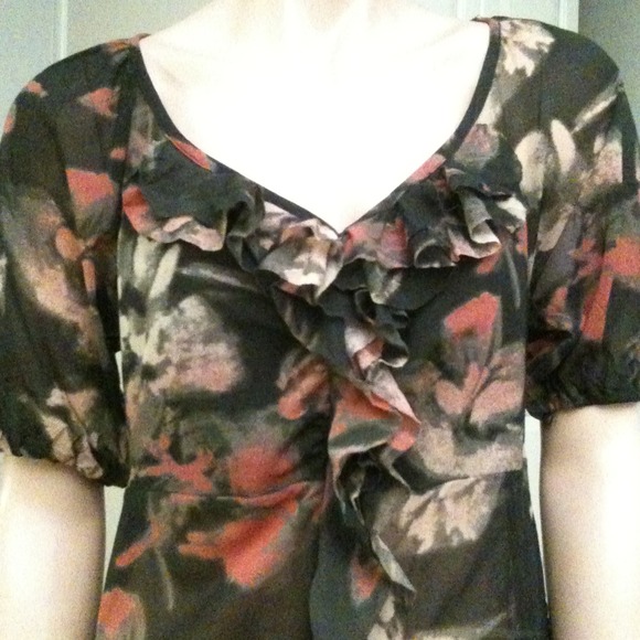 Top - Picture 3 of 4