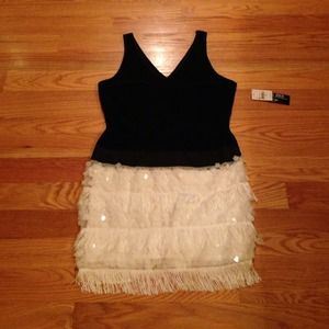 Perfect cocktail dress! Fringe, black and white