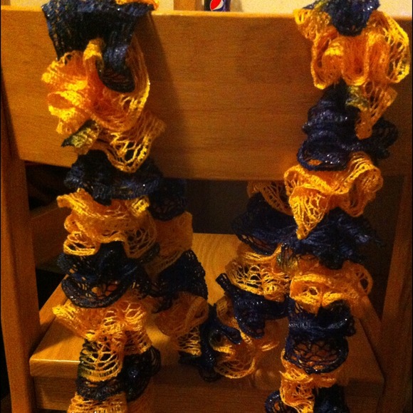 HANDMADE SCARF ✨ - Picture 3 of 3
