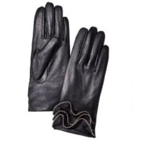 Accessories - NWOT faux leather ruffle trim gloves