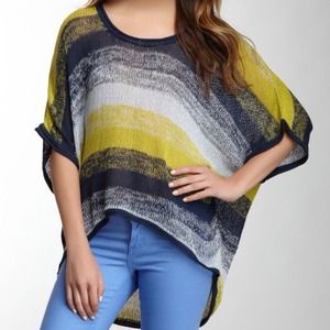 🎉HOST PICK🎉 Vertigo Sweater