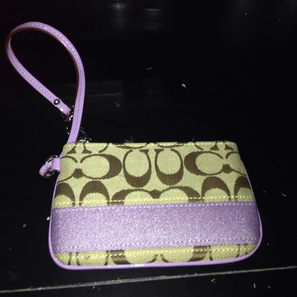 Wristlet
