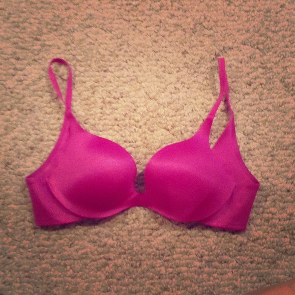 Victoria's Secret Other - VS Push-up Bra 34B