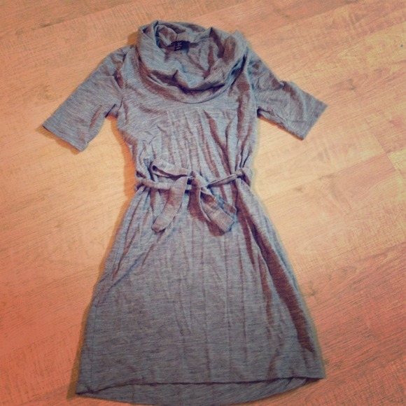Grey H&M dress!