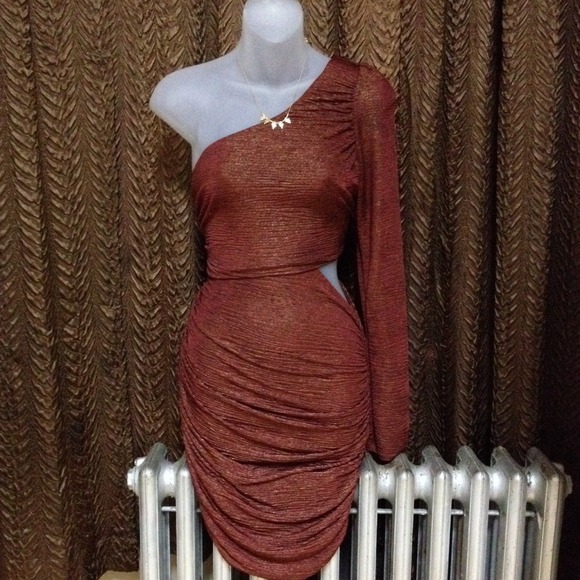 Dresses & Skirts - Burgundy sexy fitted dress