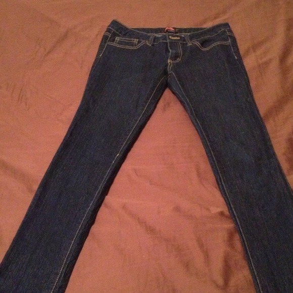 Jeans - Picture 2 of 3
