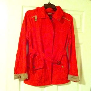Lightweight raincoat