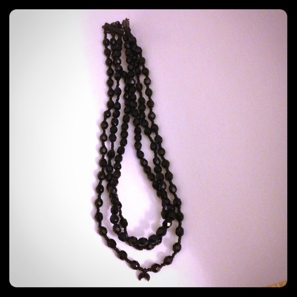 Graziano black bead necklace