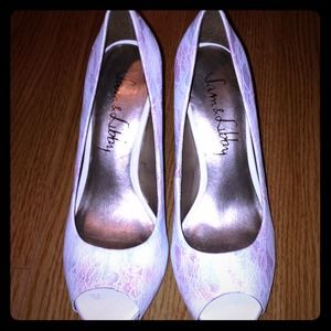 Super cute White heels