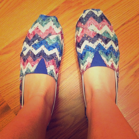 TOMS Shoes - Chevron Toms