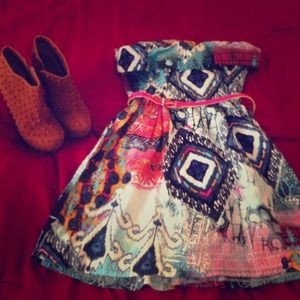 Urban printed dress & zipped dress