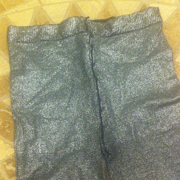 ๐ดSOLD๐ดSilver Mettalic tights ๐บ๐บ๐บ NWT - Picture 2 of 4
