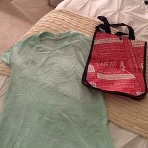 Lululemon Run Swiftly Top Mint, Size 6