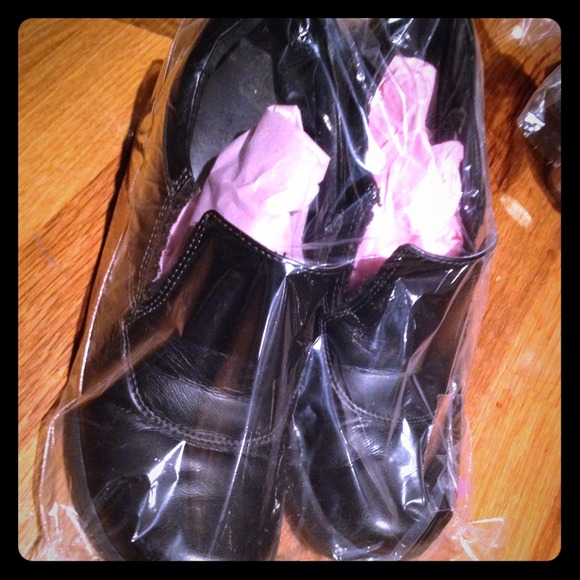 Shoes - Picture 1 of 1