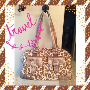 SALE!! ⬇️⬇️👜Kathy Van Zeeland Weekender Bag👜