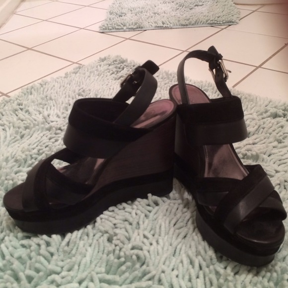 COACH PLATFORMS - Picture 4 of 4