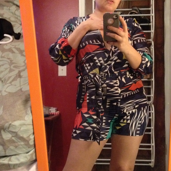 💕🎉 Hold - Picture 3 of 3