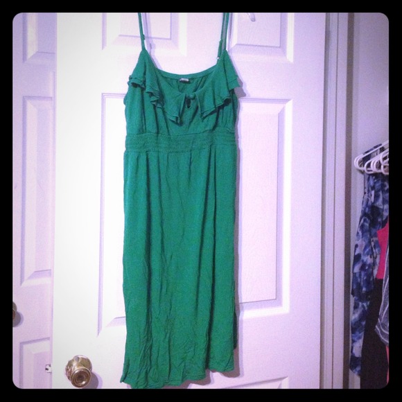 Green dress cover up. Can be worn as a sun dress!