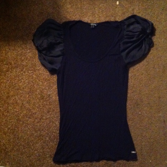 Black Guess top