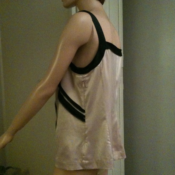 Top - Picture 4 of 4