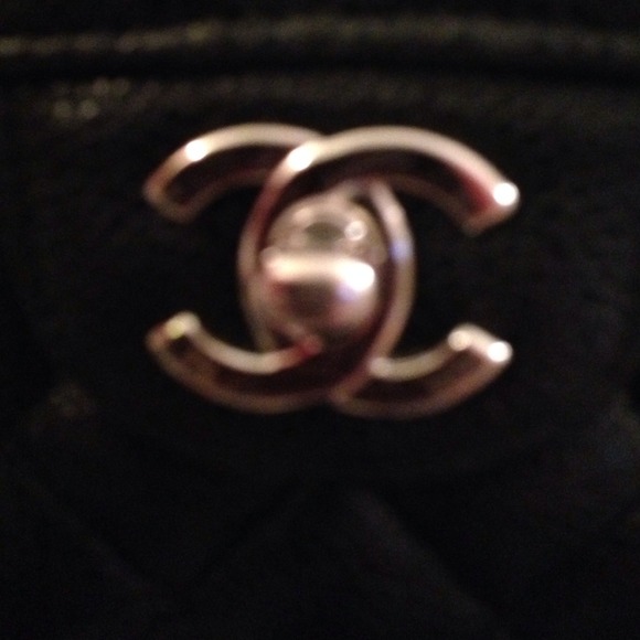 Chanel - Picture 2 of 4