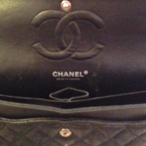 Chanel - Picture 3 of 4
