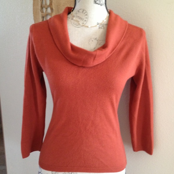 🎀Sold🎀 Rust Colored Cowl Neck Sweater