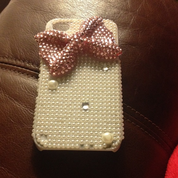 Bedazzled iPhone 4/4S case