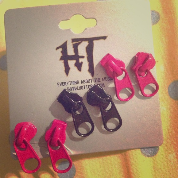 Pink and black zipper earrings never worn!