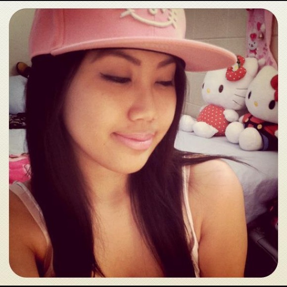 Seller (Hello) - Picture 3 of 3