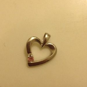 Silver heart pendent!