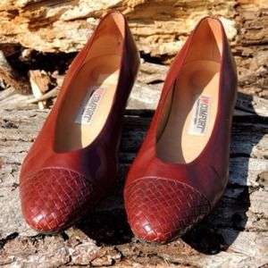 Size 8.5 // I <3 Comfort // Vintage Leather Flats