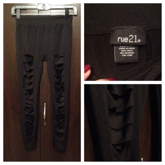 Black shredded leggings