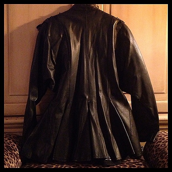 SOLD Gorgeous black leather peplum jacket - Picture 2 of 4