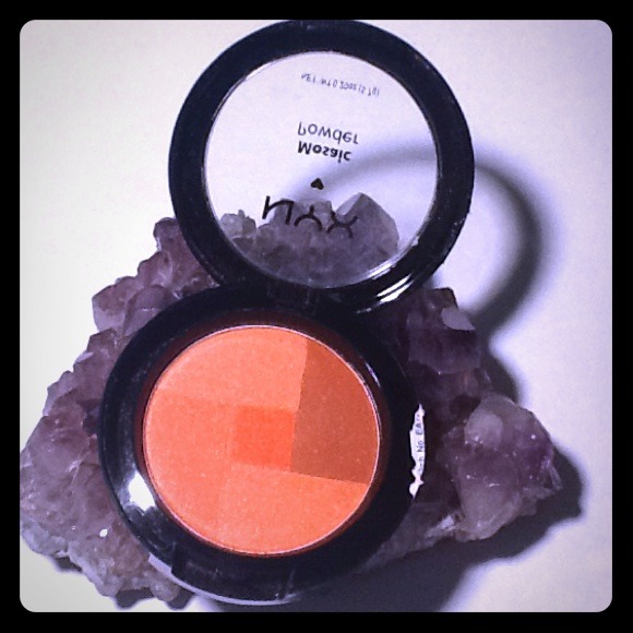 (SOLD in bundle) MOSAIC POWDER color 10 LOVE