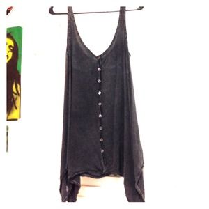 Brandy Melville gray top