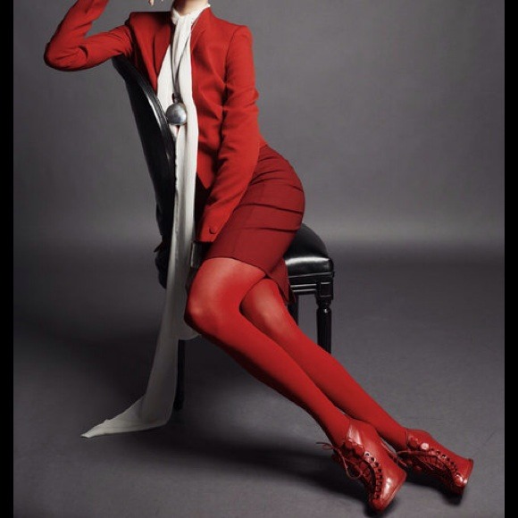 Givenchy red lace up leather ankle boots. BNIB - Picture 2 of 4