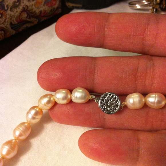 🚫🚫 SOLD🚫🚫Fresh water pearl necklace SOLD - Picture 2 of 4