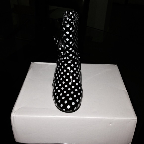 Polka Dot Rain boots