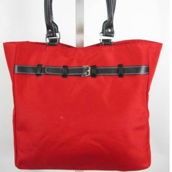 🚫on hold-- Red Allure Handbag NWOT