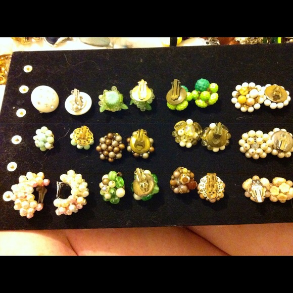 Vintage earrings!!! Clip/screw on - Picture 2 of 4
