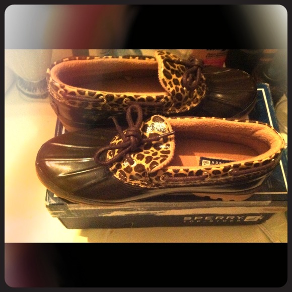 🔁Traded 🔁 Brand-new cheetah print sperrys