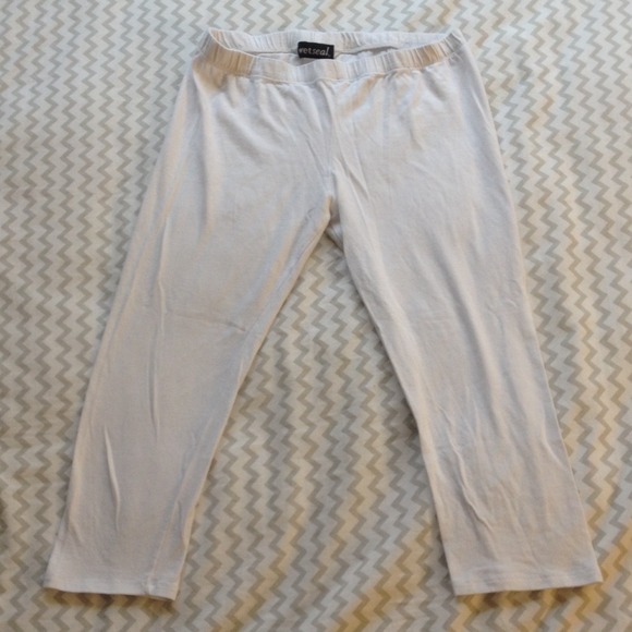 Wet seal cropped leggings