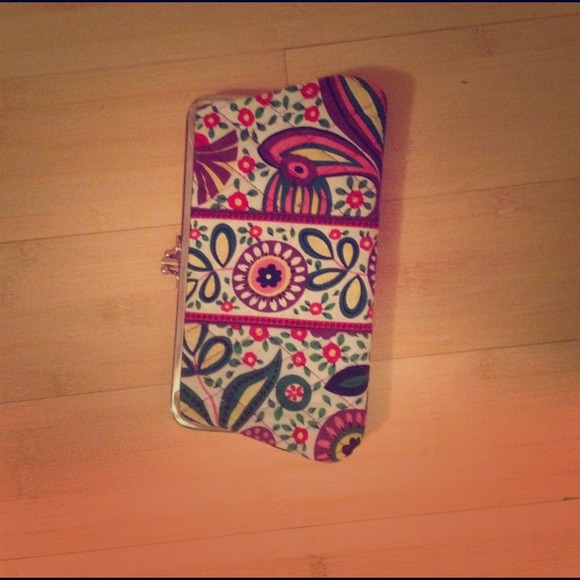 Vera Bradley clutch