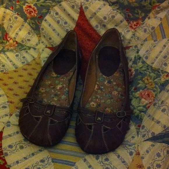 Brown flats